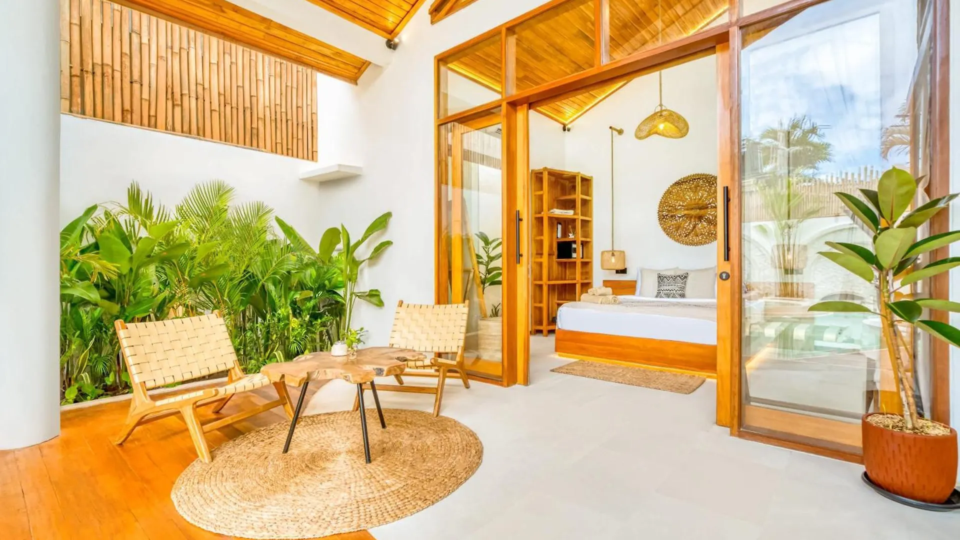 Villa Orlando - Brand New 9Br Jacuzzi Cinema Seminyak   Seminyak (Bali)