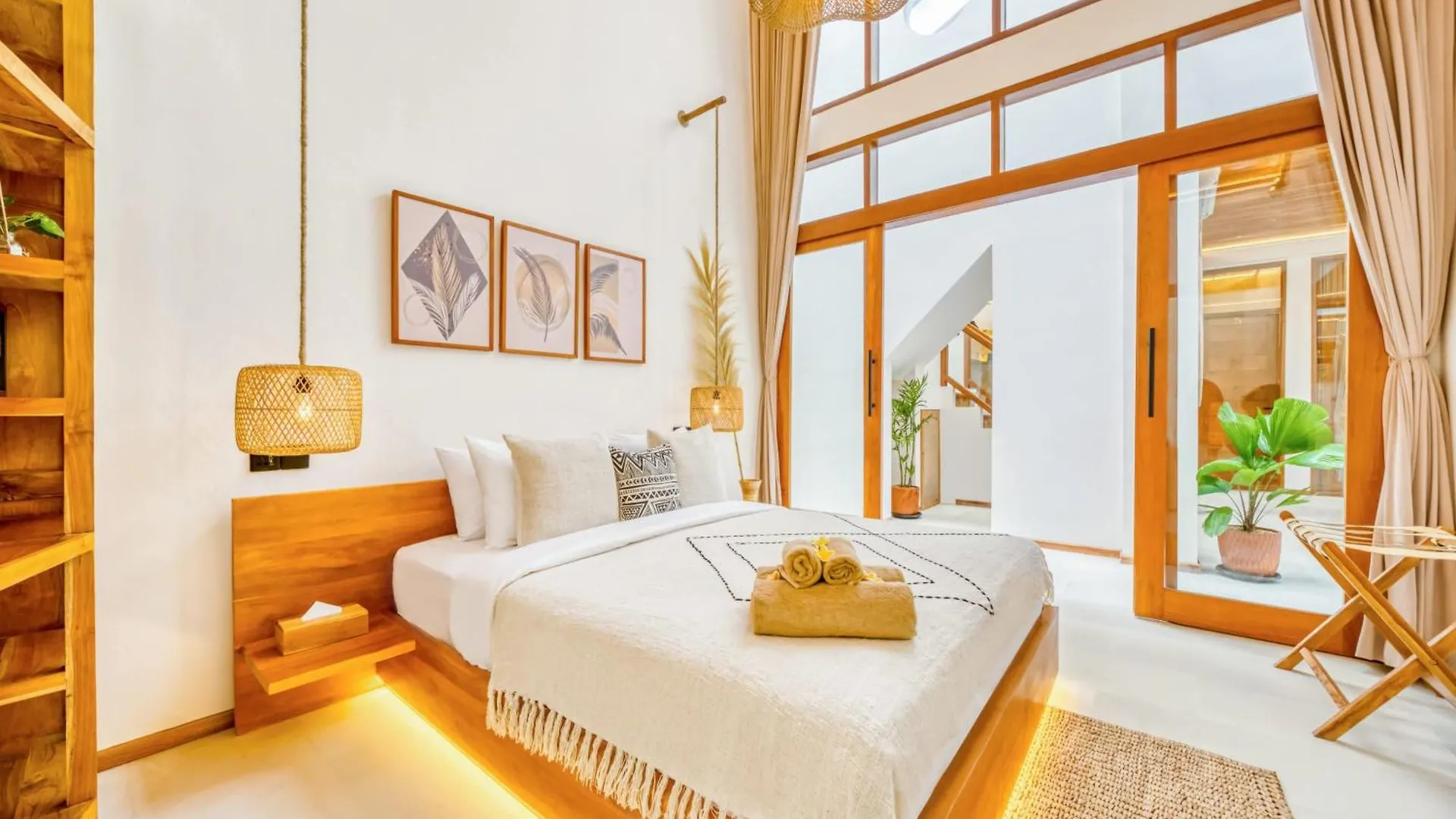 Villa Orlando - Brand New 9Br Jacuzzi Cinema Seminyak