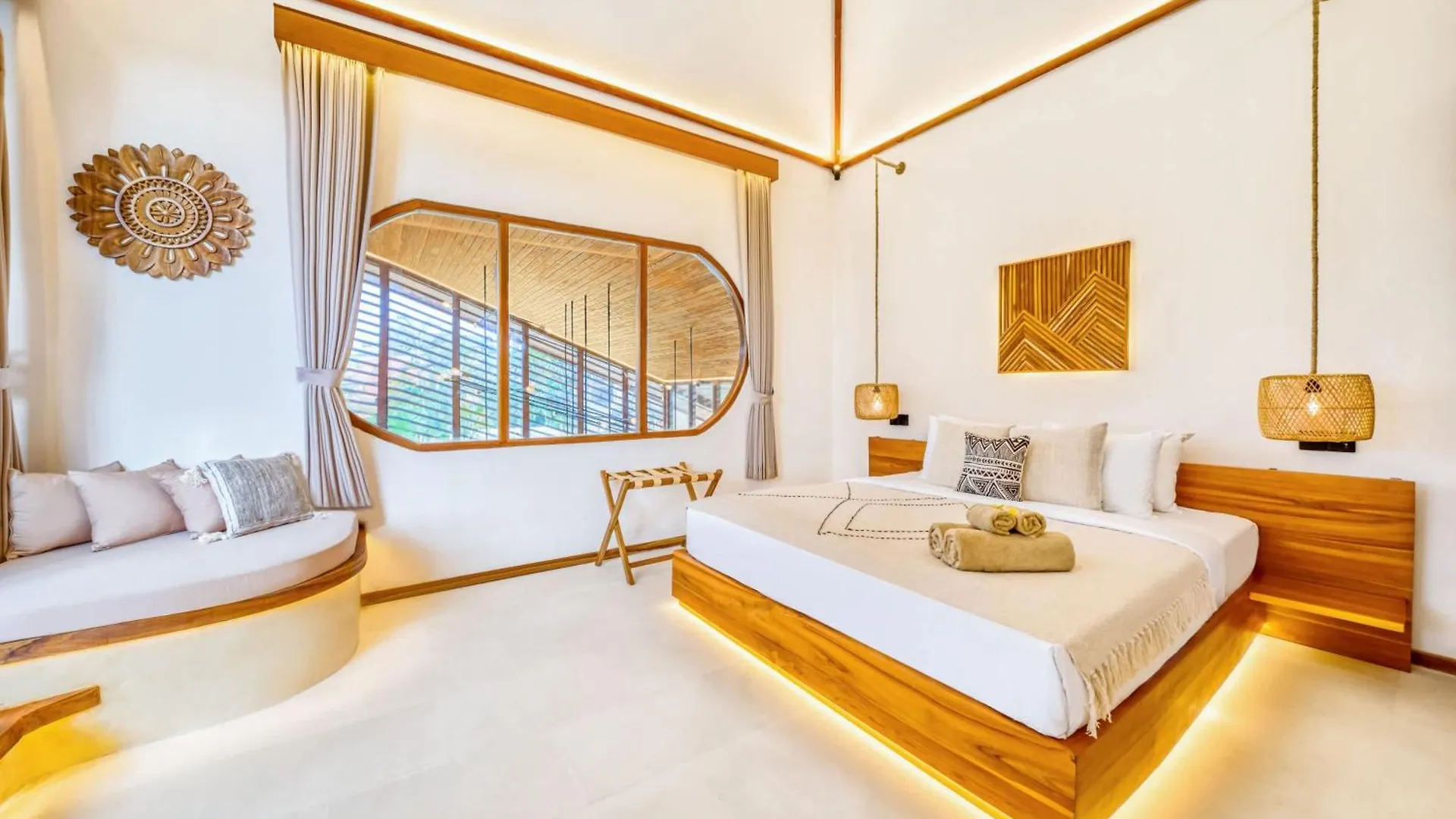 Villa Orlando - Brand New 9Br Jacuzzi Cinema Seminyak
